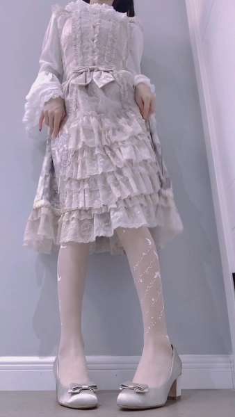 cuteli 灰白色洛丽塔 [1V/490M]