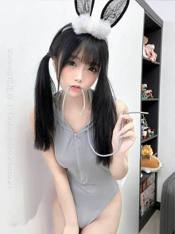 吃定你(奶萝喵四) 588门槛视图 [12V+63P/244M]