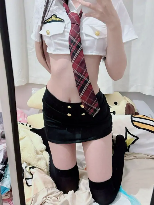 YI.小离@HoneMew – [520门槛] 23分钟私拍订阅 [99P+3V/1.52G]