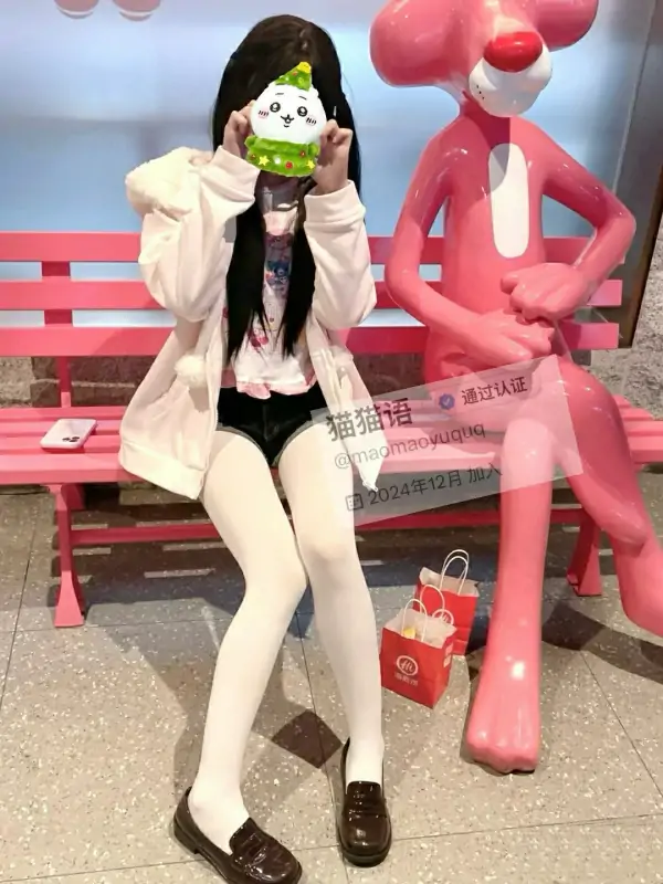 猫猫语@maomaoyuquq – 新作 [300门槛] 14分钟 双马尾订阅 [4P+2V/831MB]