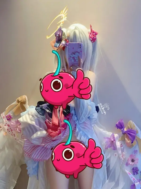 曲奇软fufu(黑切碳) – 新作 Cos 水梓 [26P4V/505MB]