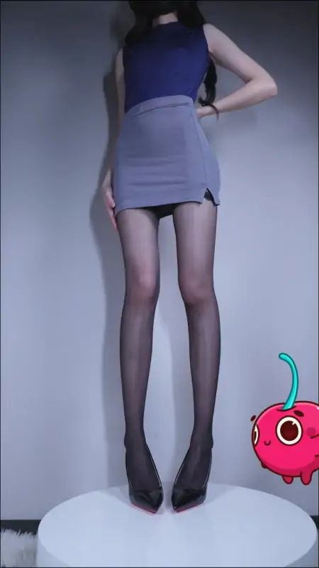 小桃@Shixiaotaone – 新准则 [520门槛] 1月订阅 1.55小时 订阅 [295P5V/7.80G]