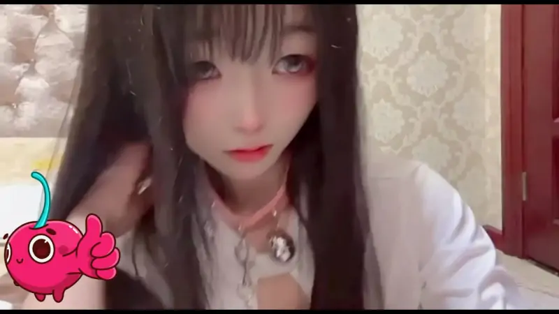 鳄鱼(呆痛绷) – 新作 [512门槛] 11分钟 [白丝女仆+OL装黑丝] [2V/673MB]