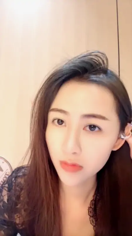 颜值御姐~【七七七分塘】[4V/3.89G]