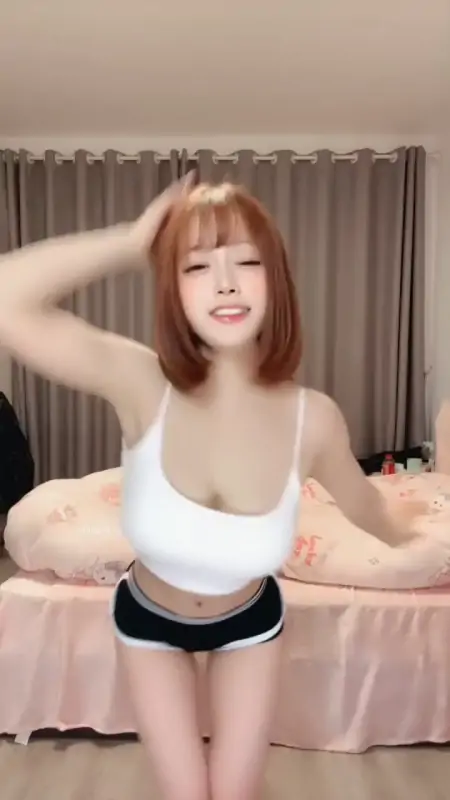 超弹反差主播 性感小兔 直播精剪抖音风二 [54V/1.93G]