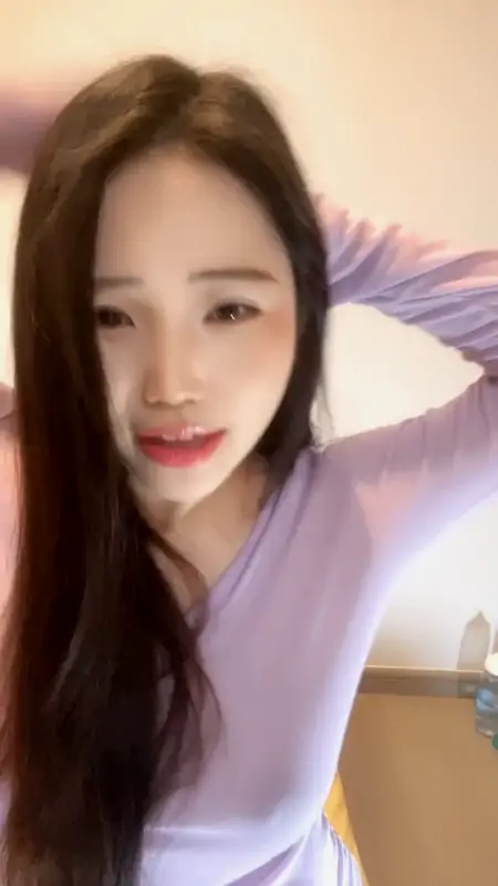 尤物女神~【月亮躲在云朵】[5V/5.15G]