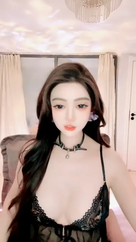 超高颜值S型身材女神【心疼】[4V/9.24G]